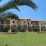 Koulouris - Corfu 2* Kávos