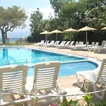 Koulouris - Corfu 2* Kávosz