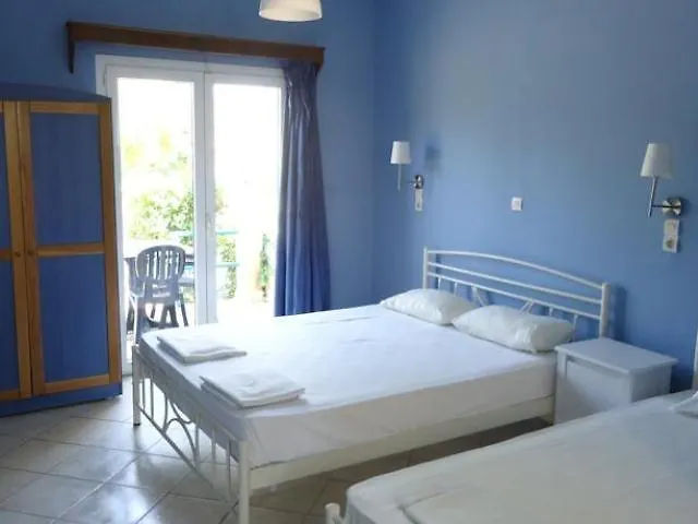 Koulouris - Corfu 2* Kávos