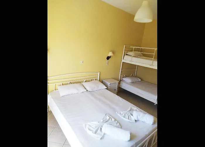 Koulouris - Corfu 2* 卡沃斯